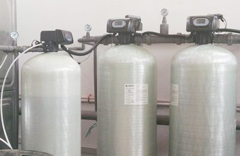 本溪反滲透水處理設(shè)備廠家談水處理設(shè)備的日常維護(hù)